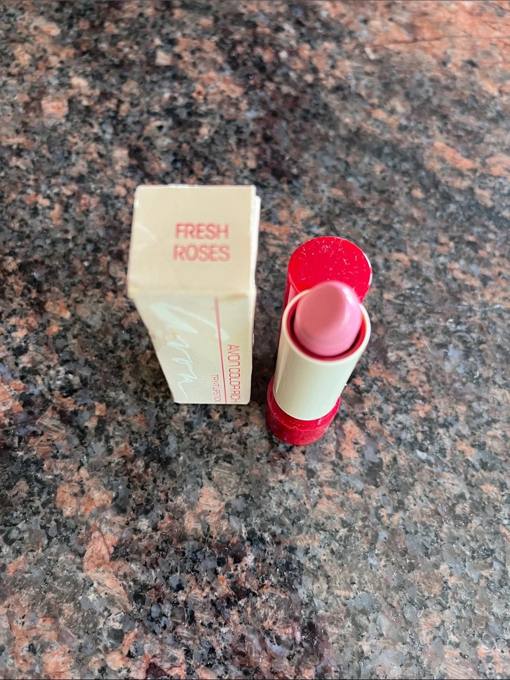 AVON Color Rick Try-It Lipstick FRESH ROSES New In Box Cosmetic Beauty